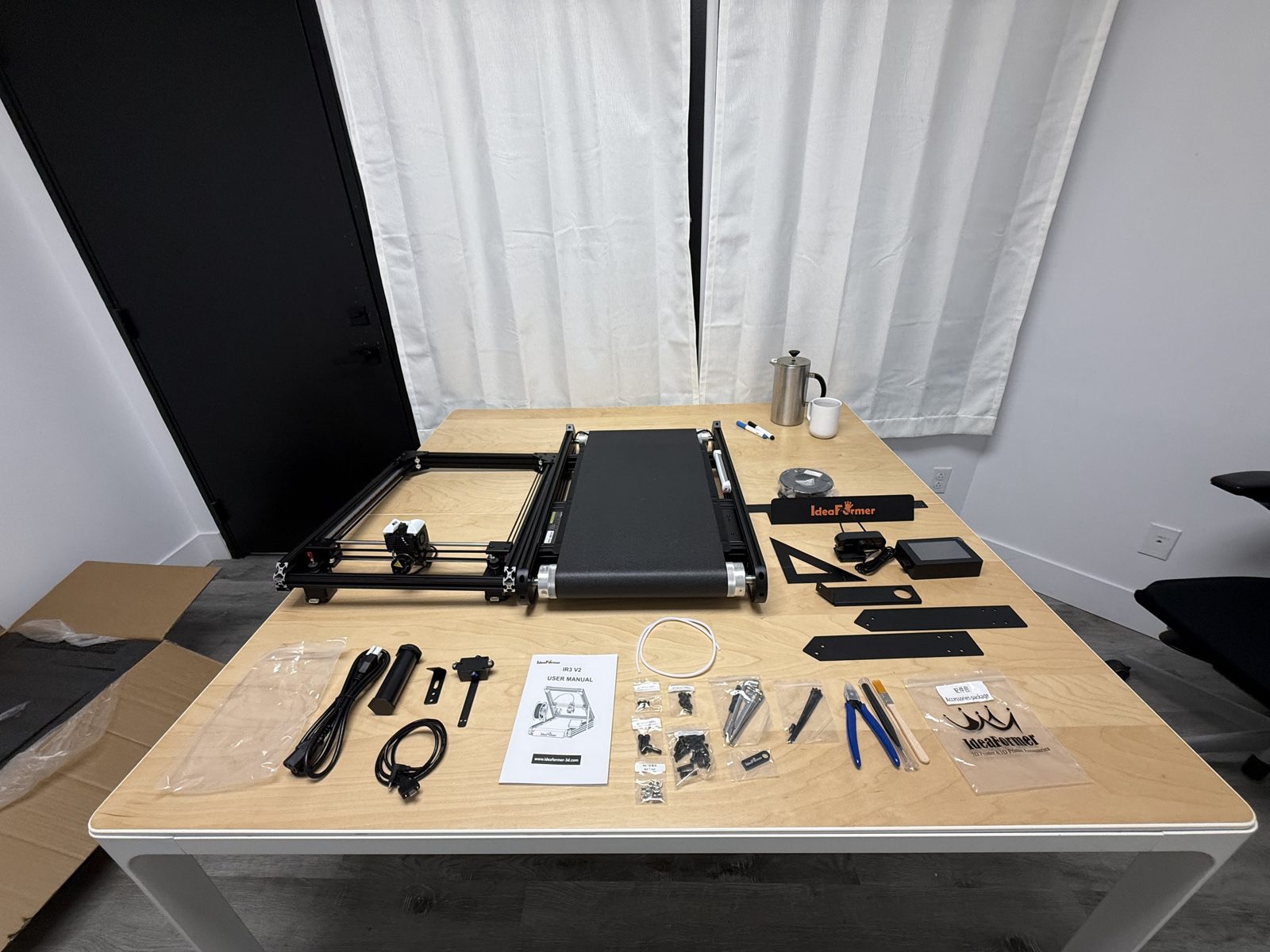 Primary table-layout photo of the full printer kit