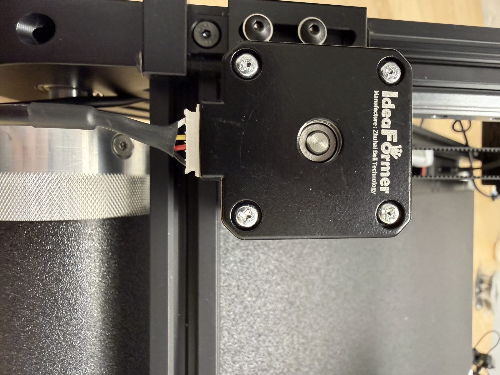 Close-up photo of one motor-side cable connection