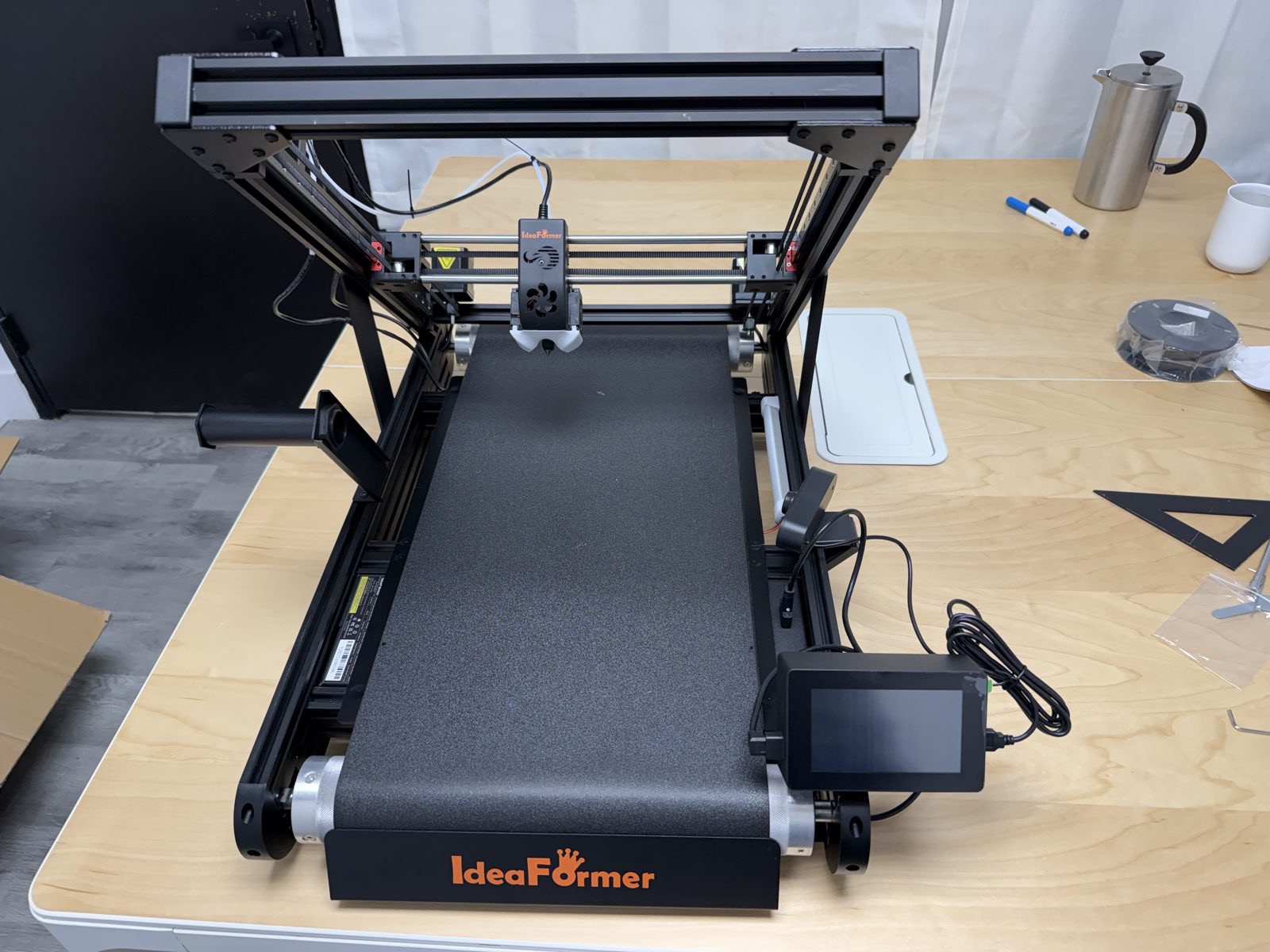 Top-down photo of the fully assembled printer before first power-on